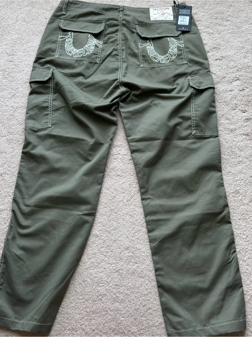 True Religion Olive Green White Stitch Cargo Pants Mens Labeled 36 “ actual 40”